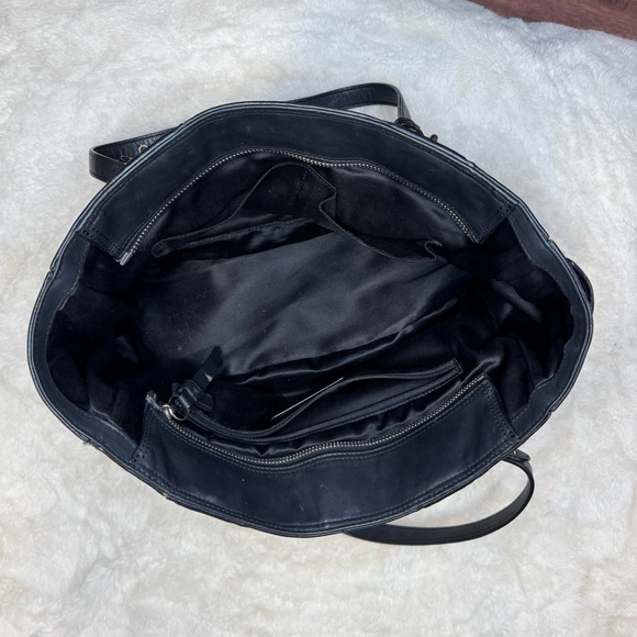 COACH Gallery Black Smooth Leather East West Tote Bag F19252 - Picture 9 of 9